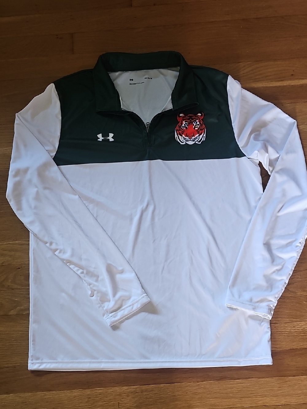 Under Armour White & Green Long Sleeve 1/4 Zip Athletic Top Tiger Graphics Large